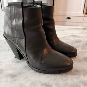 ALL SAINTS Black Leather Pull on Ankle Booties 8